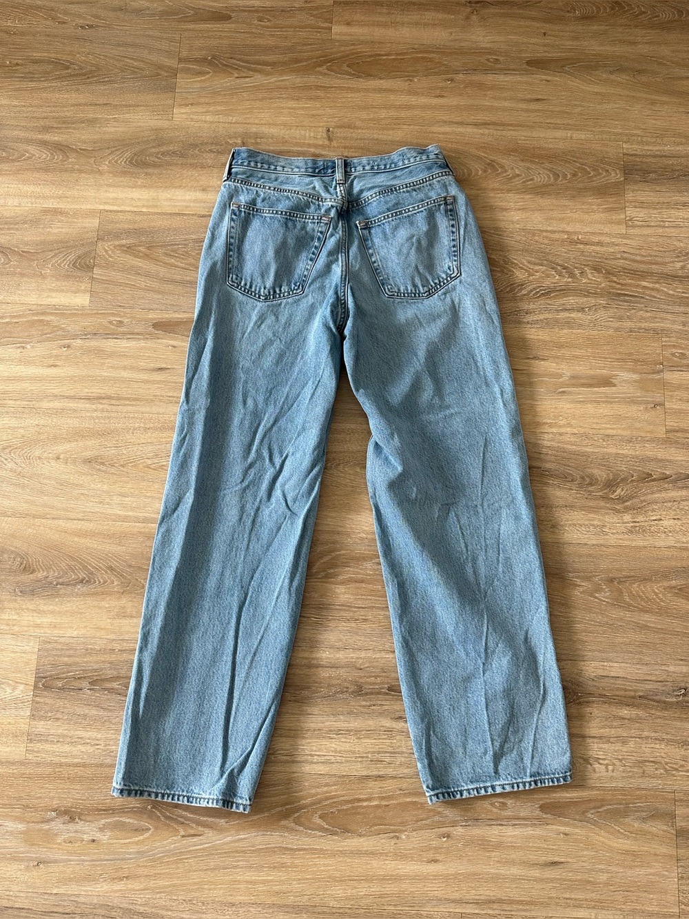 Universal Thread Mid Rise 90s baggy Jeans gold studded detail - Picture 2 of 3
